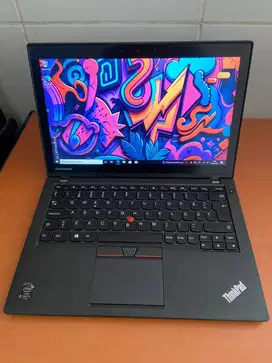 LENOVO THINKPAD x250 8GB 256GB INTEL CORE I5 GEN 5  touchreen
