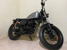 Scorio custom bobber bratstyle.