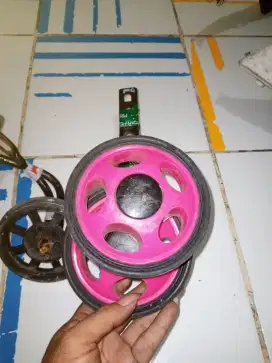 Dijual aja roda 4 sepeda roda tambahan