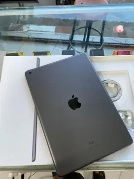 iPad gen9 64 wifi lengkap bonus keyboard sama pensil