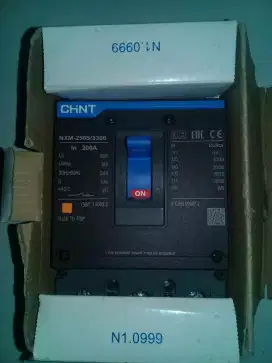 Mccb/breaker chint nxm-250s/3300 3phase 200a 1pcs baru