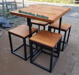 Meja cafe rangka besi 4 kursi