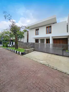 Lokasi Bagus, Dalam Komplek. RUmah Lebak Bulus Dijual. NEGO sd DEAL