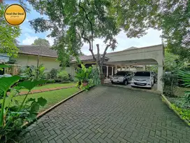 Dijual Cepat Rumah Luas Di Jalan Benda Kemang Jakarta Selatan STD399