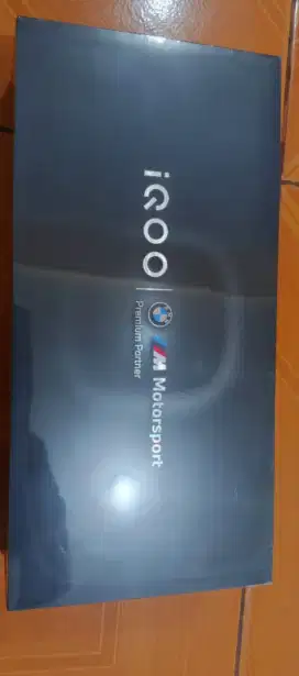 Iqoo 13 12/256 putih BARU