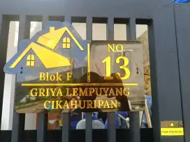 Nomor rumah akrilik