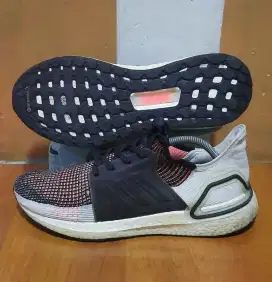 Adidas Ultraboost 19 multi color 44