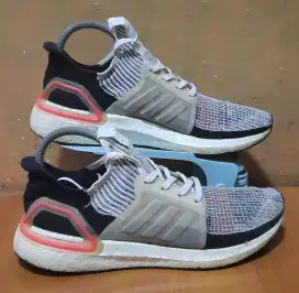 Adidas Ultraboost 19 multi color 44