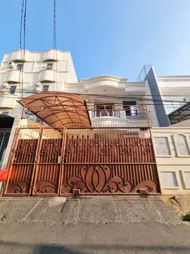 Rumah 3 Lantai Di Mangga Besar Jakarta Barat