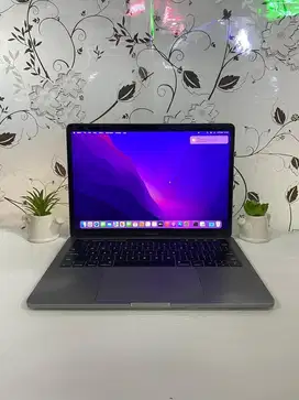 MACBOOK PRO 2017 CORE I5 RAM 16/256 SSD