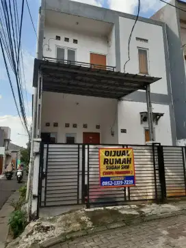 RUMAH MINIMALIS 2 LANTAI