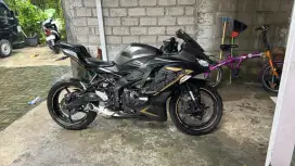 Kawasaki ZX25R GREY ABS SE 2022
