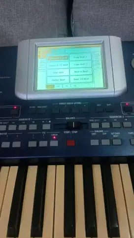 Dijual keyboard merk Yamaha Korg Pa -- 500  bekas mulus masih bagus