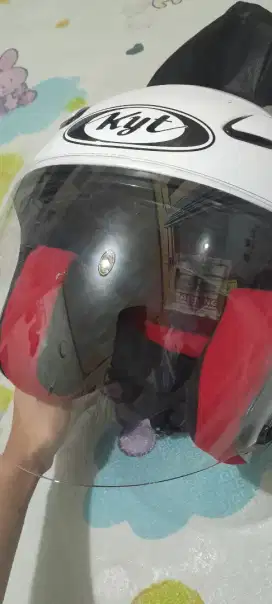 Jual helm kyt baru seminggu