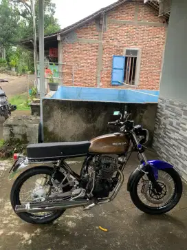 Honda Cb Ss lengkap STNK&bpkb telat 1x platpanjang sampe027 AB sleman