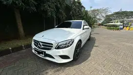 C 200 EQboost LOW KM!!