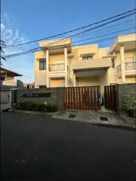 RUMAH BARU MODERN LT 174m2 JATIWARINGIN
