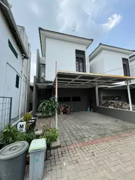 Jual rumah komplek fasilitas lengkap dekat podomoro