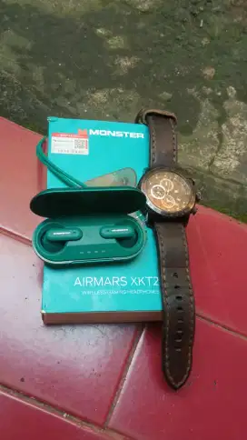 Mahar jam Swiss army original +headset bluetooth original