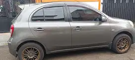 Nissan March 2011 Bensin