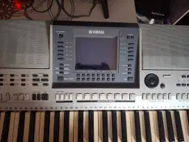 Keyboard yamaha Psr s700