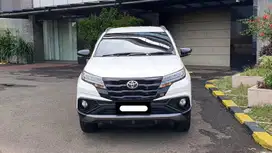km antik 1 ribu toyota rush gr sport 2024 pakai 2025 putih tangan 1
