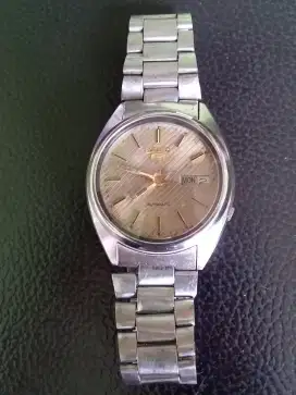 Jam Pria Seiko Otomatis 7009 kaca crystal (kerucut)