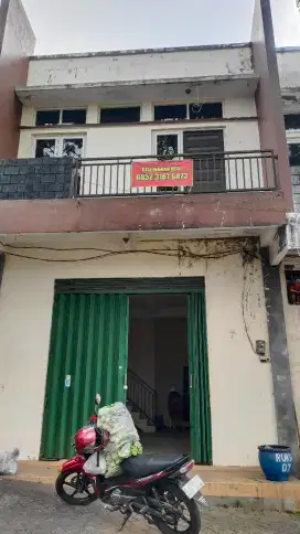 Disewakan ruko 2 Lantai