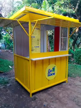 Booth container