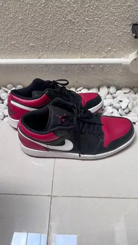Nike air jordan size US 9.5/EU 43 mulus (replace box)