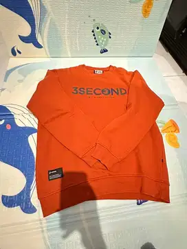 Preloved Jaket / Crewneck / Sweater O by 3second ukuran L