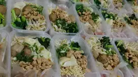 Kue ayam bangka, nasi kotak