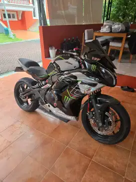 Kawasaki Istimewa ER6F ER6N Ninja 650 ZX25 2014 Z800 Versys 2012 Z6 Z