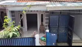 RUMAH RAPIH AKSES MOBIL + GARASI, PENINGGILAN - TANGERANG KOTA