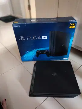 Ps4 pro 1tb (2nd)