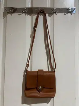 sling bag brown