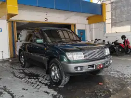 Land Cruiser VX 100 2003 Bensin Rare Unit!!