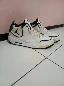 Air Jordan Courtside 23 White size 46 (30cm)
