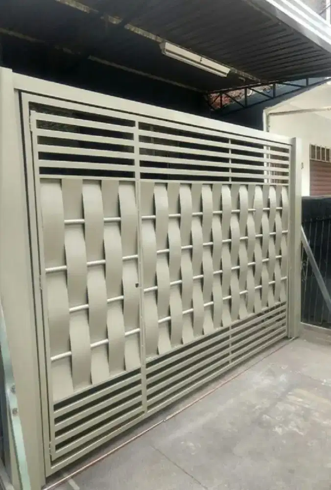 Pintu dorong minimalis