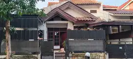 jual cepat rumah 2 lt posisi hook, di permata puri 1