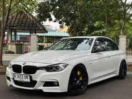 BMW F30 328i 2013 sudah EWG putih FULL PROPER MODS Msport Mperformance