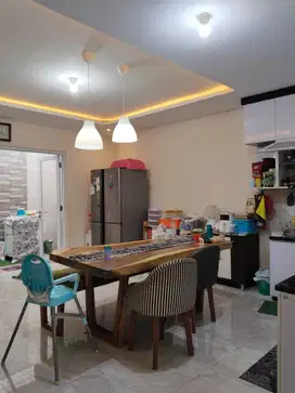 Dijual rumah LT144 di cluster Aralia, Harapan Indah, Bekasi