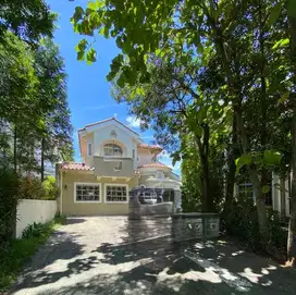 Rumah disewakan 2 lantai siap huni lippo karawaci tangerang