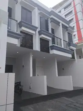 Dijual rumah 2 lantai di lokasi strategis 10 menit Kampus Yarsi
