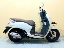 Scoopy baru km 500 tt barter mobil bisa
