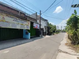 Tanah Condongcatur, Jl. Anggajaya Dekat Terminal & AMIKOM