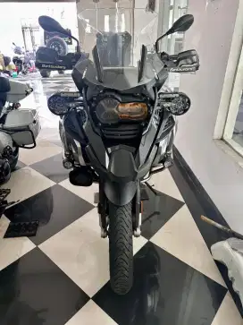 BMW GS 1250 HITAM