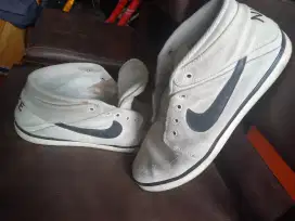 Nike suketo II white