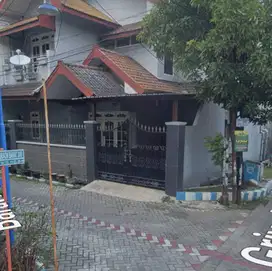 DIJUAL SEGERA RUMAH HOOK KEBRAON SURABAYA