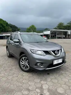 Nissan X-Trail T32 2.5 AT 2015